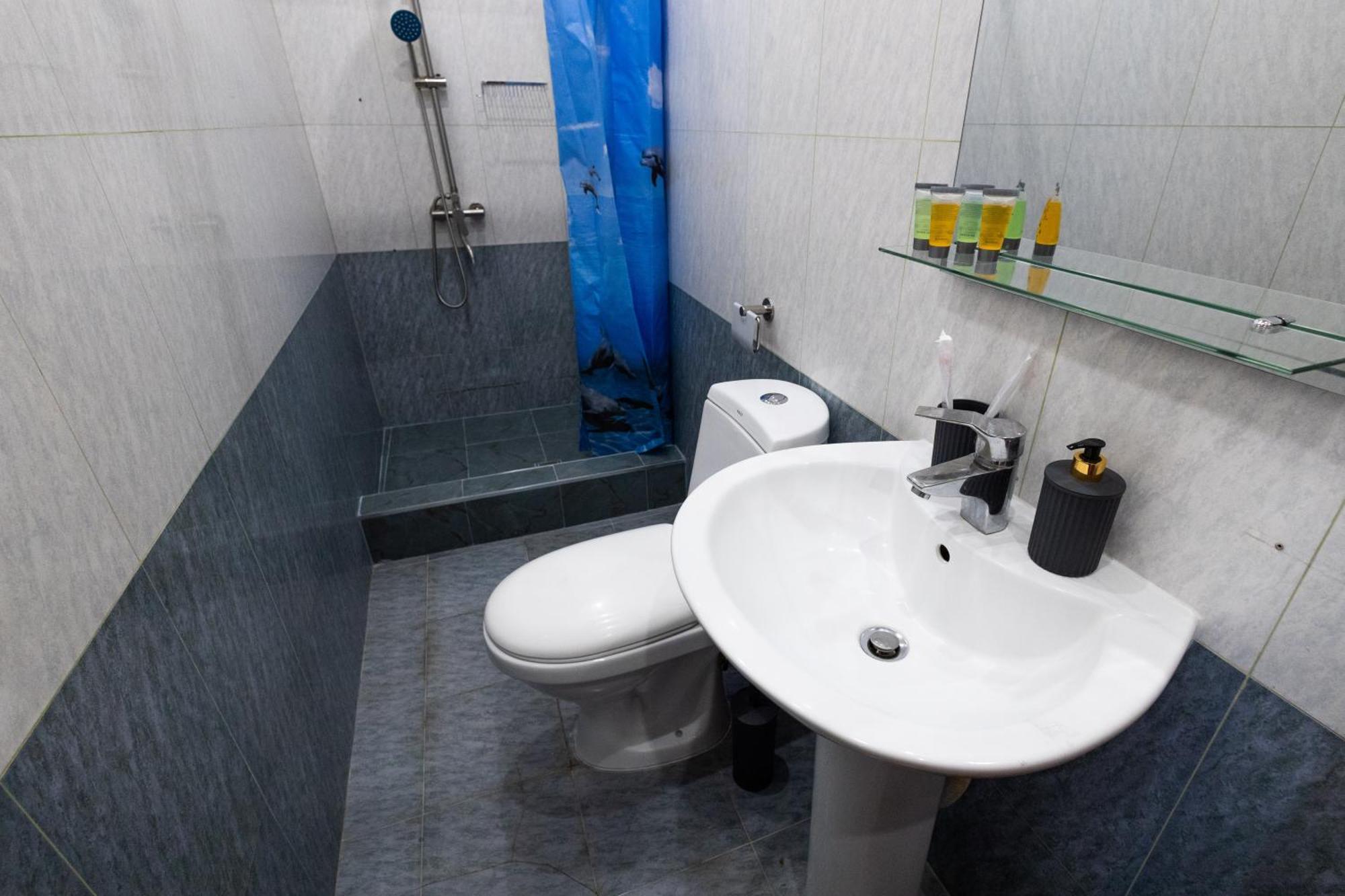Yan Hotel Jerevan Buitenkant foto