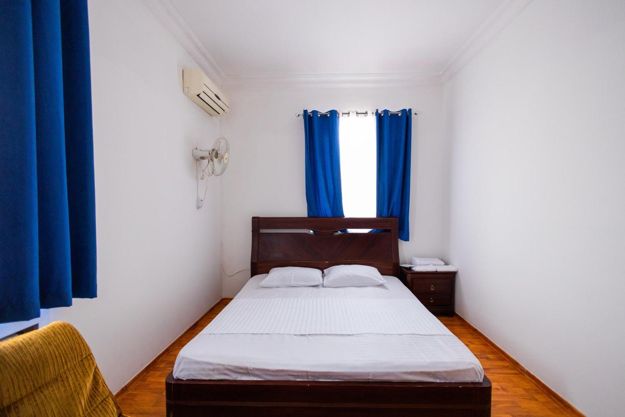 Yan Hotel Jerevan Buitenkant foto