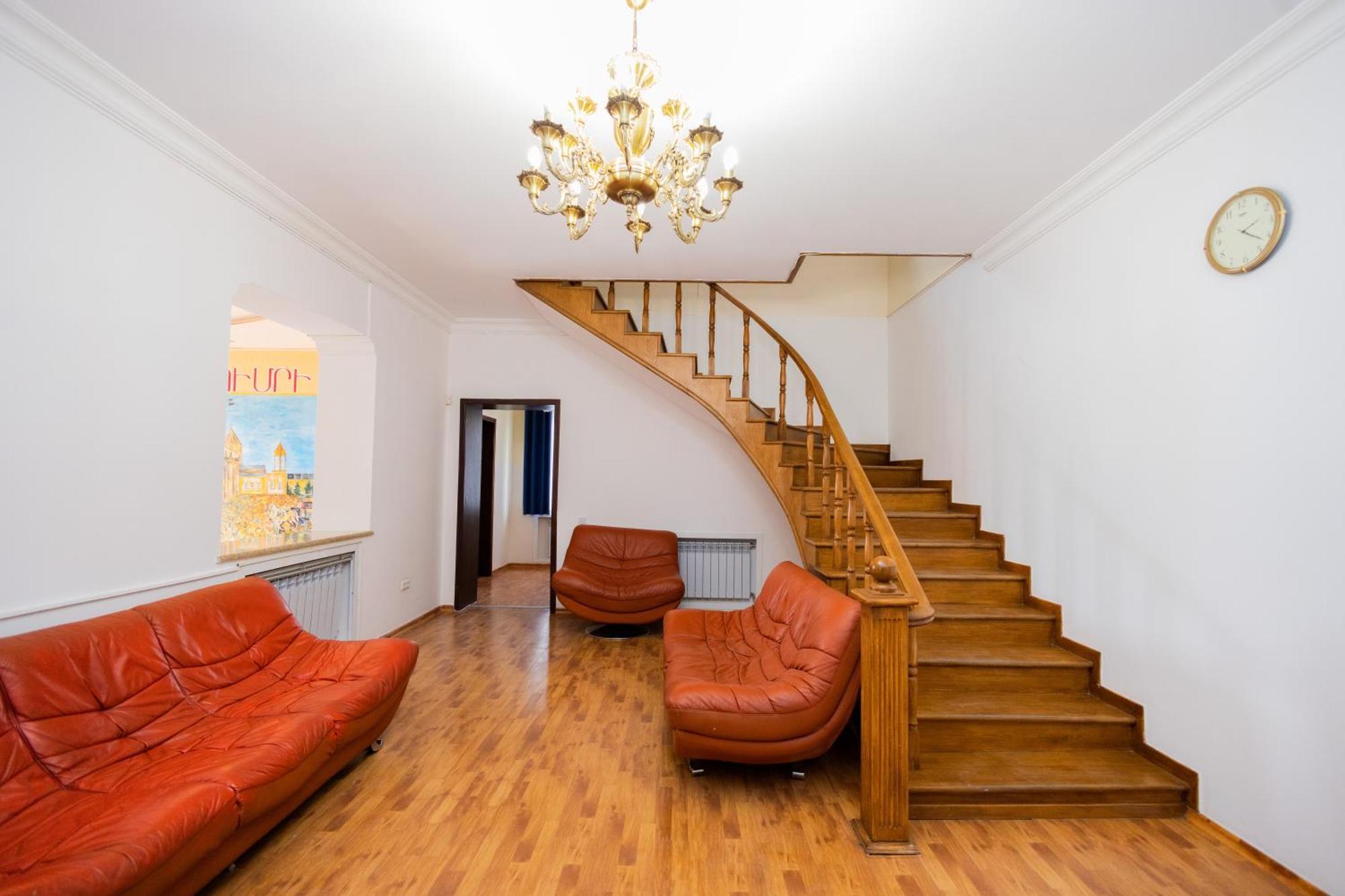 Yan Hotel Jerevan Buitenkant foto